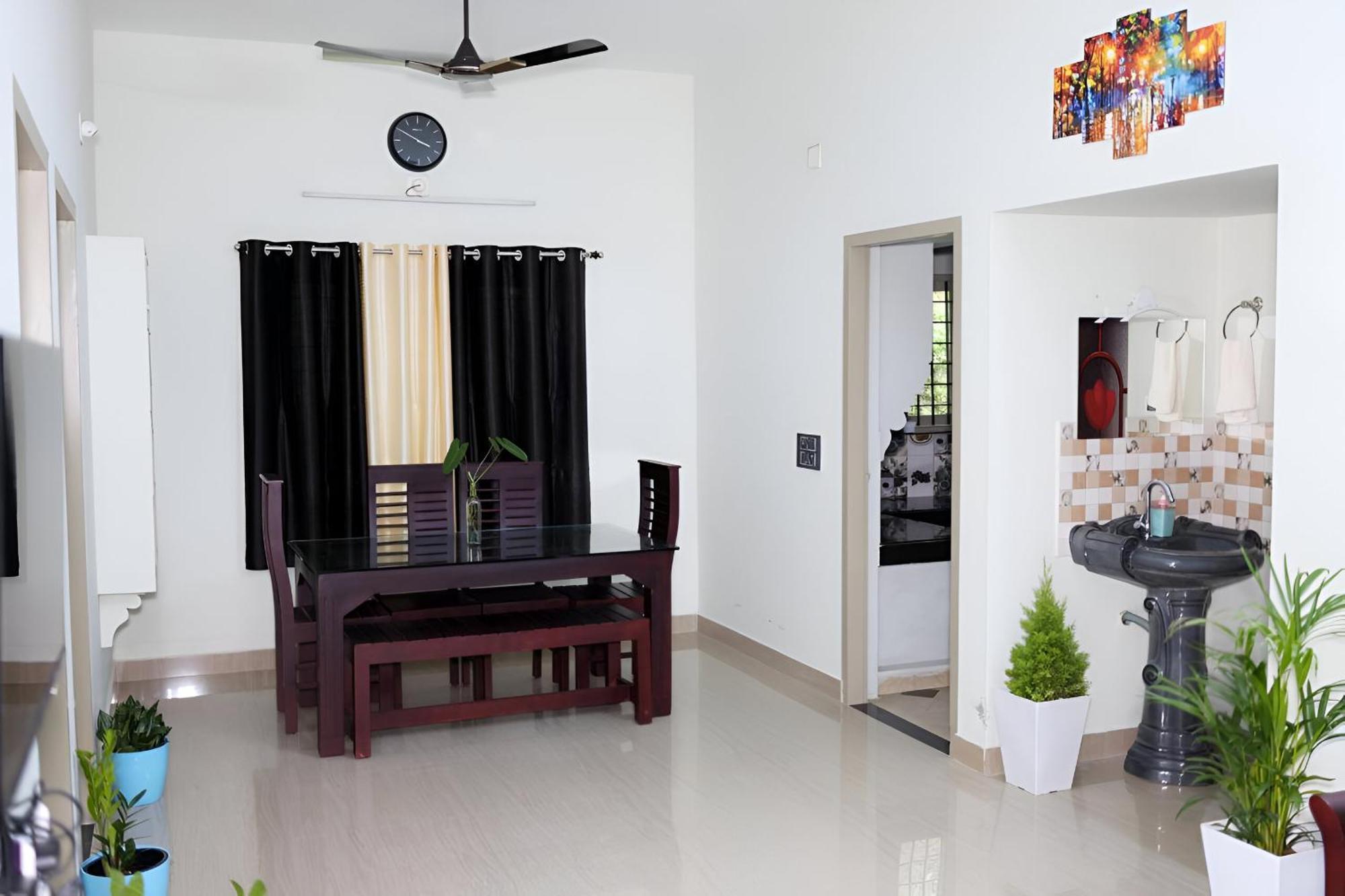 Morning Hills Villa Мунар Екстериор снимка